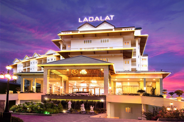 Ladalat Hotel DaLat